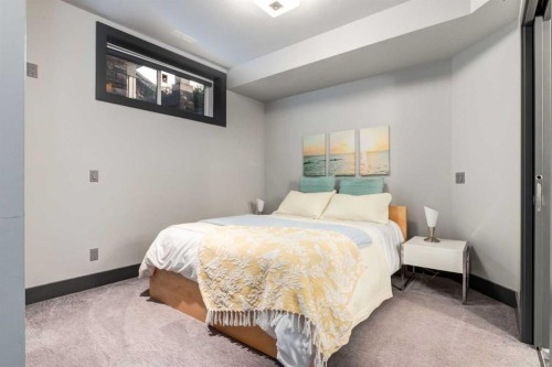 8631 Wentworth Drive Sw, Calgary, AB - Indoor Photo Showing Bedroom