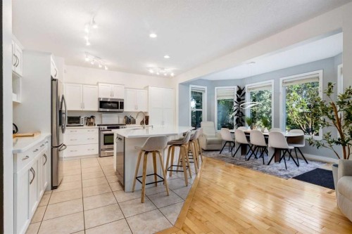 8631 Wentworth Drive Sw, Calgary, AB - Indoor Photo Showing Other Room