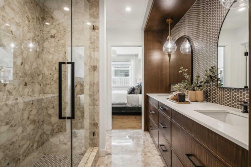 2303-55 Lucas Way Nw, Calgary, AB - Indoor Photo Showing Bathroom