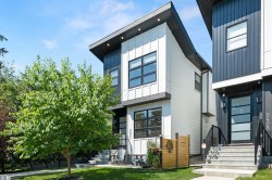 2407 33 Street SW Calgary, AB T3E 2T3