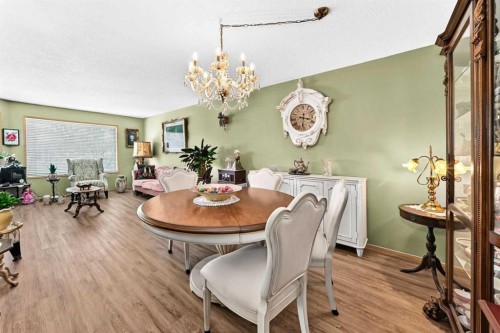 49-2821 Botterill Crescent, Red Deer, AB - Indoor Photo Showing Dining Room