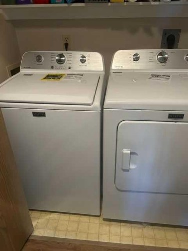 49-2821 Botterill Crescent, Red Deer, AB - Indoor Photo Showing Laundry Room