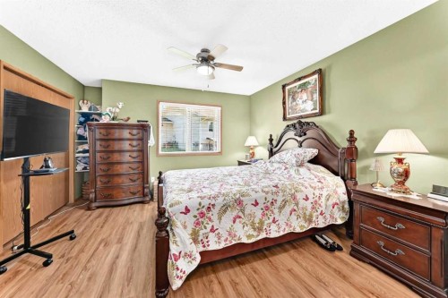 49-2821 Botterill Crescent, Red Deer, AB - Indoor Photo Showing Bedroom