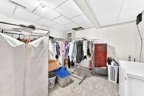 49-2821 Botterill Crescent, Red Deer, AB - Indoor With Storage