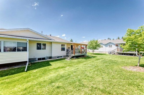49-2821 Botterill Crescent, Red Deer, AB - Outdoor