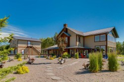 33515 Highway 584 Rural Mountain View County, AB T0M 1X0