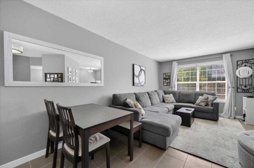 113 Tuscany Springs Gardens Nw, Calgary, AB - Indoor Photo Showing Living Room