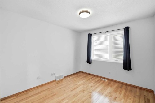 288 Springborough Way Sw, Calgary, AB - Indoor Photo Showing Other Room
