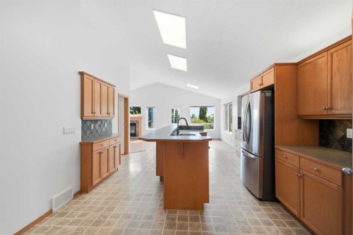 288 Springborough Way Sw, Calgary, AB - Indoor Photo Showing Kitchen