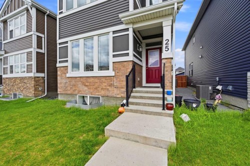 25 Red Sky Way Ne, Calgary, AB 