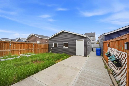 25 Red Sky Way Ne, Calgary, AB 