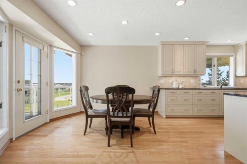135 Shawnee Rise Sw, Calgary, AB - Indoor