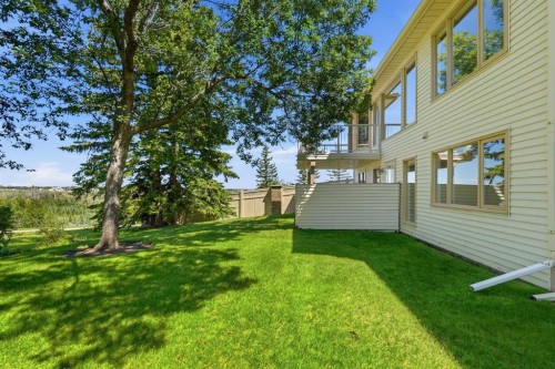 135 Shawnee Rise Sw, Calgary, AB - Outdoor