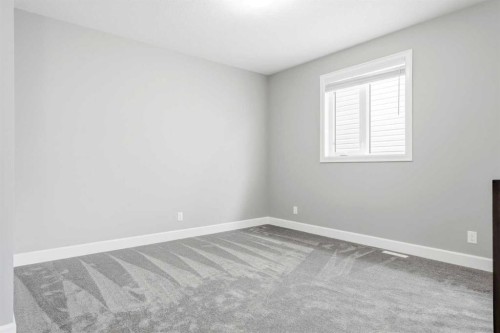 733 Windrow Manor Sw, Airdrie, AB - Indoor Photo Showing Other Room