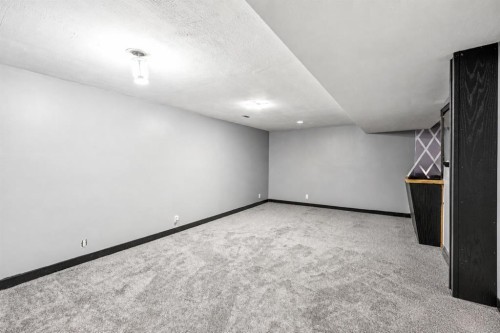 4819 Rundlewood Drive Ne, Calgary, AB - Indoor