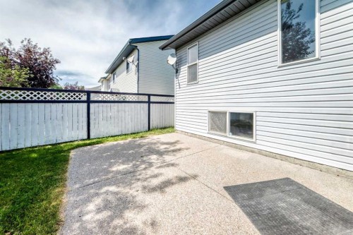 152 Harvest Park Terrace Ne, Calgary, AB - Outdoor