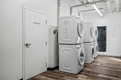 212B-1 Industrial Place, Canmore, AB - Indoor Photo Showing Laundry Room