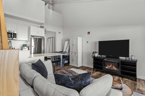 212B-1 Industrial Place, Canmore, AB - Indoor