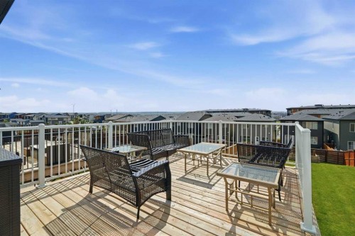 206 Lucas Crescent Nw, Calgary, AB - Outdoor With Deck Patio Veranda