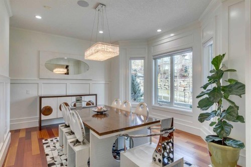 25 Aspenshire Close Sw, Calgary, AB - Indoor Photo Showing Dining Room