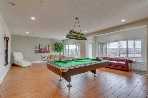 25 Aspenshire Close Sw, Calgary, AB - Indoor Photo Showing Other Room
