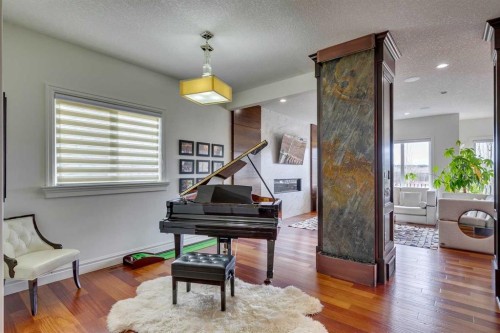 25 Aspenshire Close Sw, Calgary, AB - Indoor