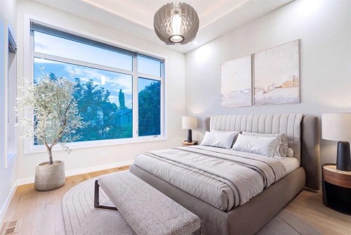 2039 44 Avenue Sw, Calgary, AB - Indoor Photo Showing Bedroom