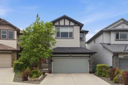 38 Tuscany Summit Green NW Calgary, AB T3L 0B8