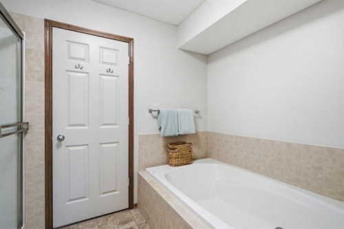 38 Tuscany Summit Green Nw, Calgary, AB 