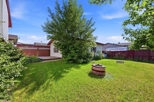 4 Fallswater Road Ne, Calgary, AB - Outdoor