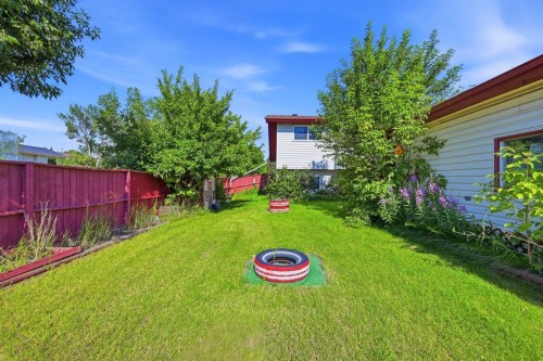 4 Fallswater Road Ne, Calgary, AB - Outdoor