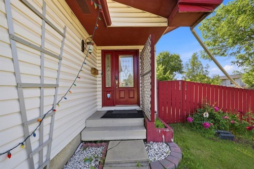 4 Fallswater Road Ne, Calgary, AB - Outdoor With Exterior