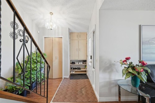 4 Fallswater Road Ne, Calgary, AB - Indoor Photo Showing Other Room
