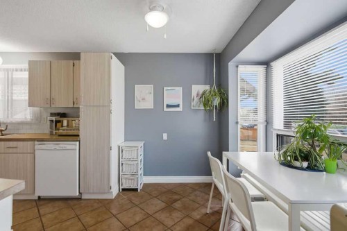 96 Abberfield Crescent Ne, Calgary, AB - Indoor