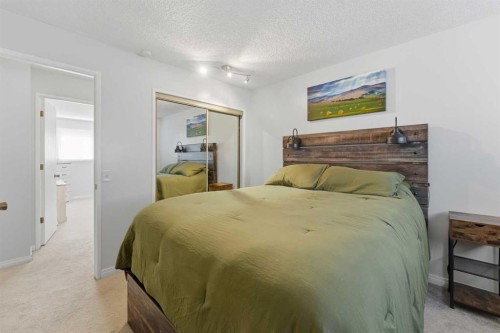 96 Abberfield Crescent Ne, Calgary, AB - Indoor Photo Showing Bedroom