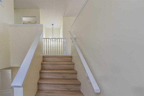 30 Somerside Manor Sw, Calgary, AB 