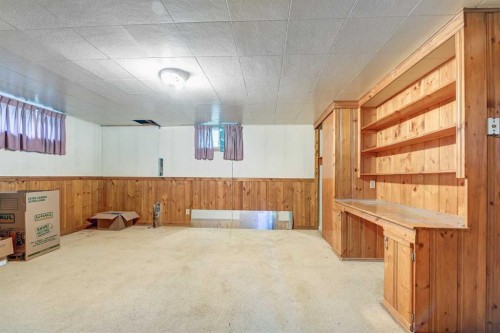 1917 Mountview Crescent Ne, Calgary, AB - Indoor Photo Showing Other Room