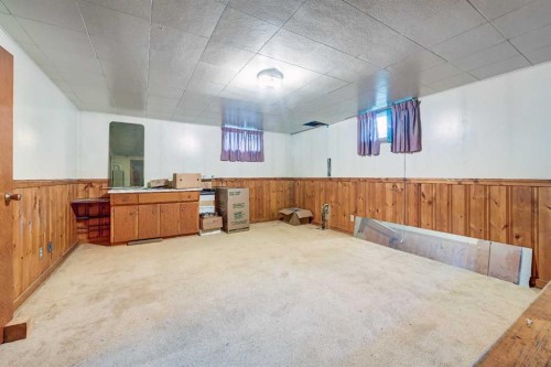 1917 Mountview Crescent Ne, Calgary, AB - Indoor Photo Showing Other Room