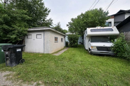 1917 Mountview Crescent Ne, Calgary, AB - Outdoor With Exterior