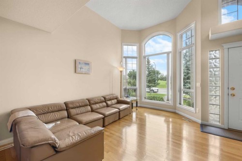 10413 Hamptons Boulevard Nw, Calgary, AB - Indoor Photo Showing Living Room