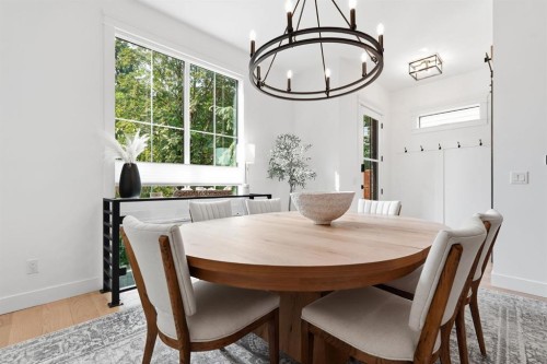 736 35 Street Nw, Calgary, AB - Indoor Photo Showing Dining Room