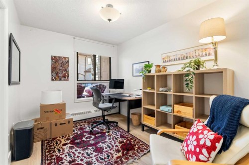 207-2425 90 Avenue Sw, Calgary, AB - Indoor Photo Showing Office