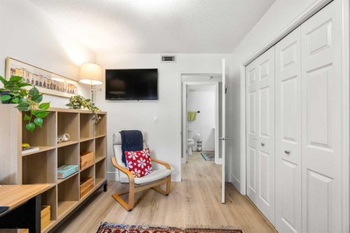 207-2425 90 Avenue Sw, Calgary, AB - Indoor