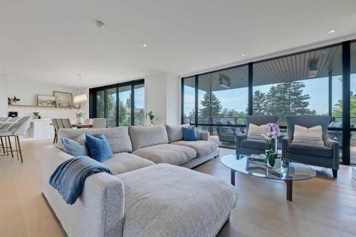 159 Rosery Drive Nw, Calgary, AB - Indoor Photo Showing Living Room