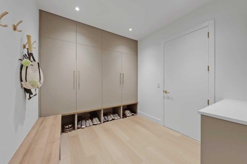 159 Rosery Drive Nw, Calgary, AB - Indoor Photo Showing Other Room