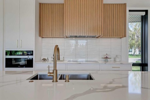 159 Rosery Drive Nw, Calgary, AB - Indoor Photo Showing Kitchen