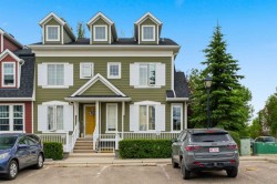 550 Mckenzie Towne Close SE Calgary, AB T2Z 1A8