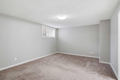 550 Mckenzie Towne Close Se, Calgary, AB - Indoor Photo Showing Other Room
