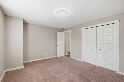 550 Mckenzie Towne Close Se, Calgary, AB - Indoor