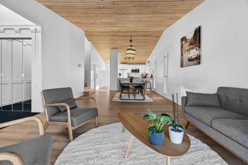 303 Woodside Place, Okotoks, AB - Indoor Photo Showing Living Room